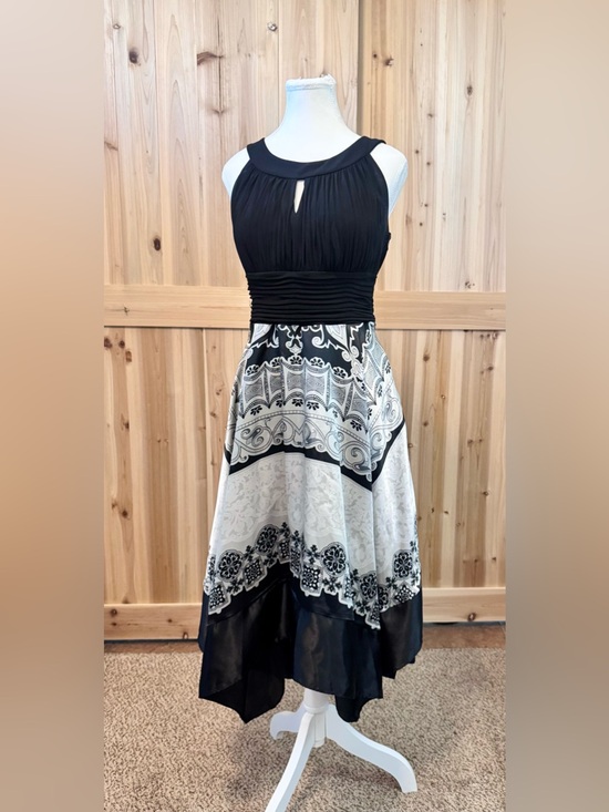 Signature by Sangria Dresses & Skirts - Signature by Sangria Y2K Halter Handkerchief Midi Dress (12)